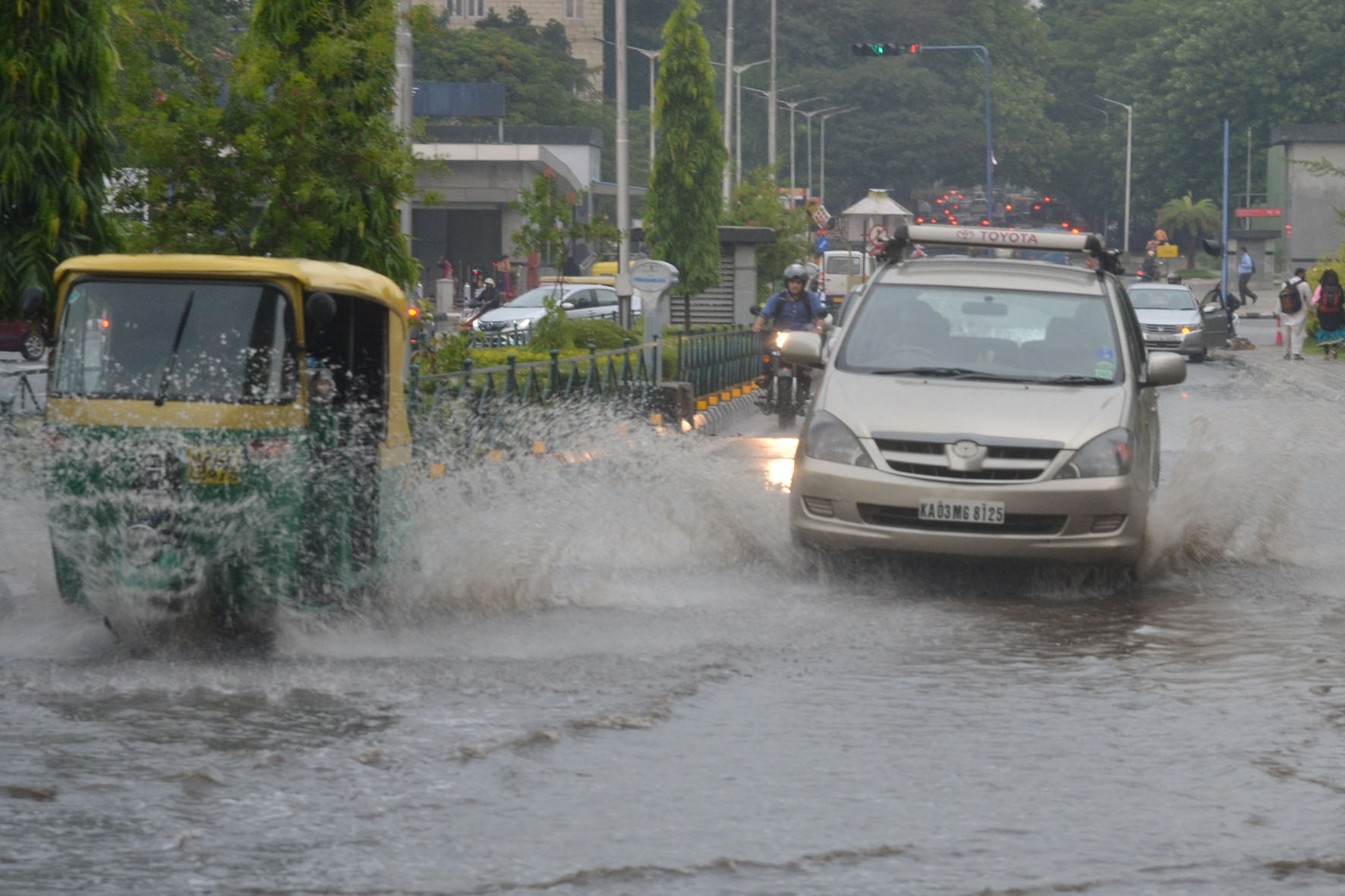 ರಾಜ್ಯಾದ್ಯಂತ ಮುಂದುವರಿದ ವರುಣನ ಆರ್ಭಟ